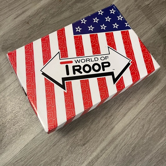 World of Troop Men’s Shoe. (Limited Edition) Rare - Picture 3 of 5